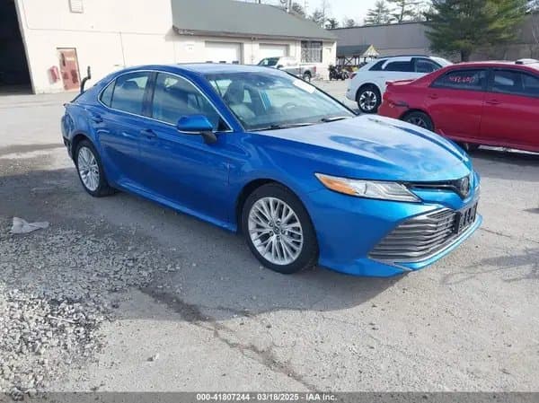 Toyota Camry 2019
