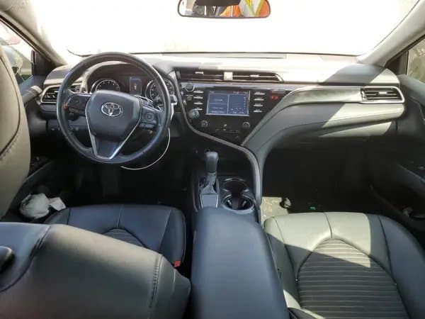 Toyota Camry 2019
