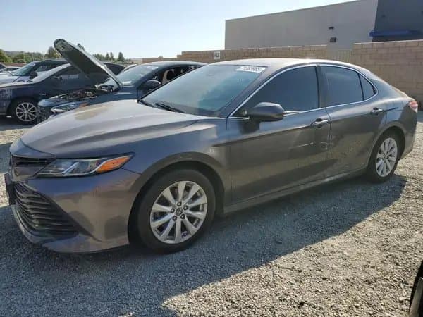 Toyota Camry 2019