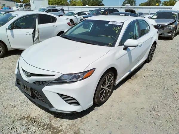 Toyota Camry 2019