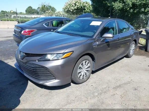 Toyota Camry 2019