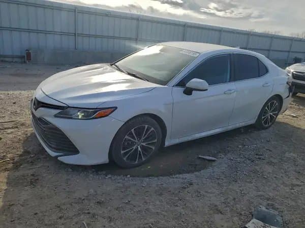 Toyota Camry 2019