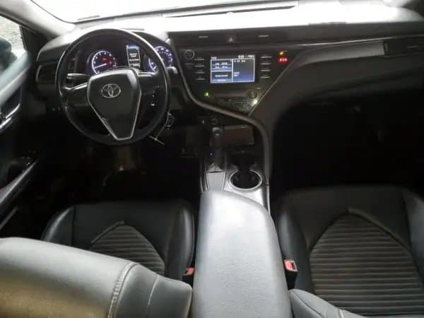 Toyota Camry 2019
