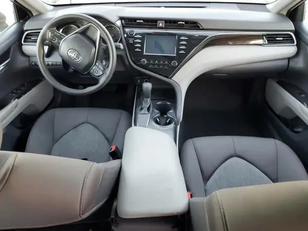 Toyota Camry 2019
