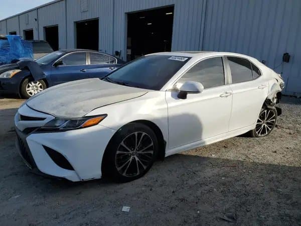 Toyota Camry 2019