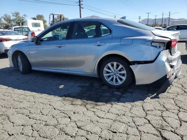 Toyota Camry 2019