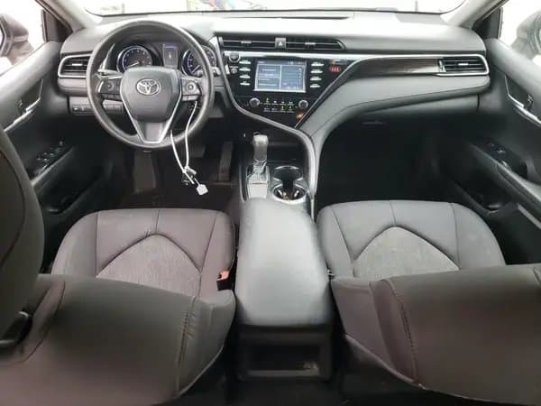 Toyota Camry 2019