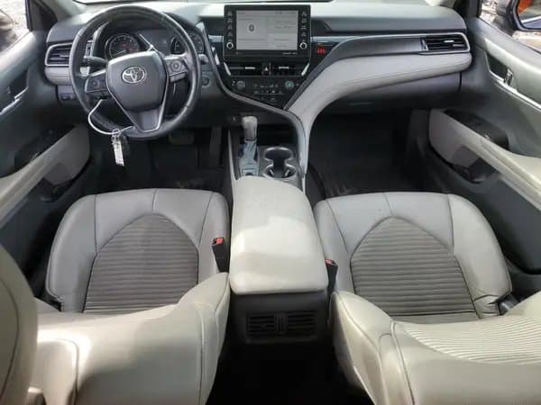 Toyota Camry 2021