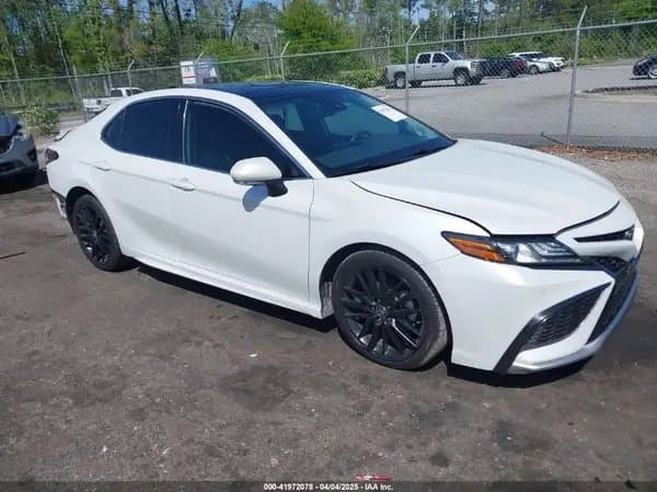 Toyota Camry 2021