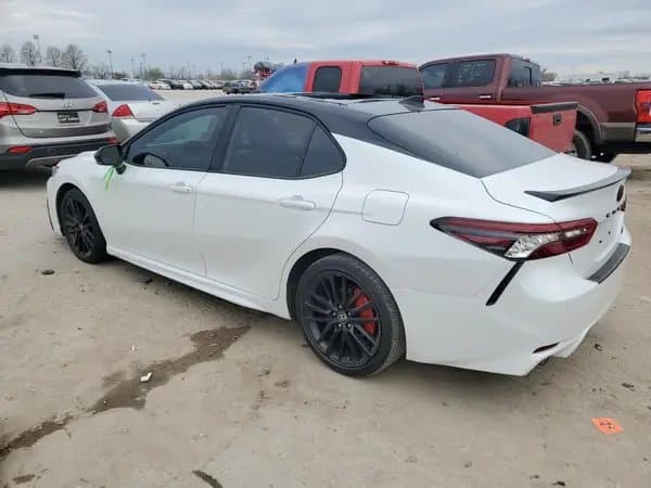 Toyota Camry 2021