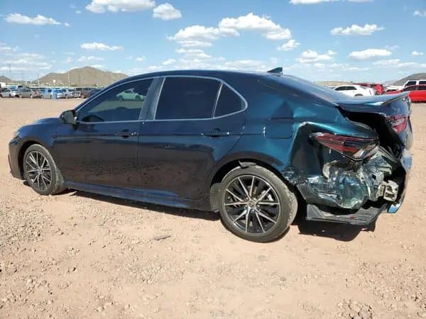 Toyota Camry 2021