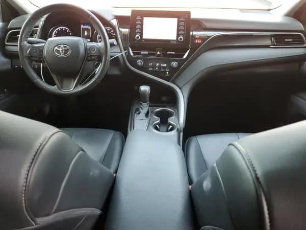 Toyota Camry 2021