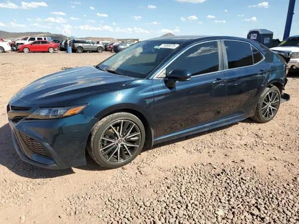Toyota Camry 2021