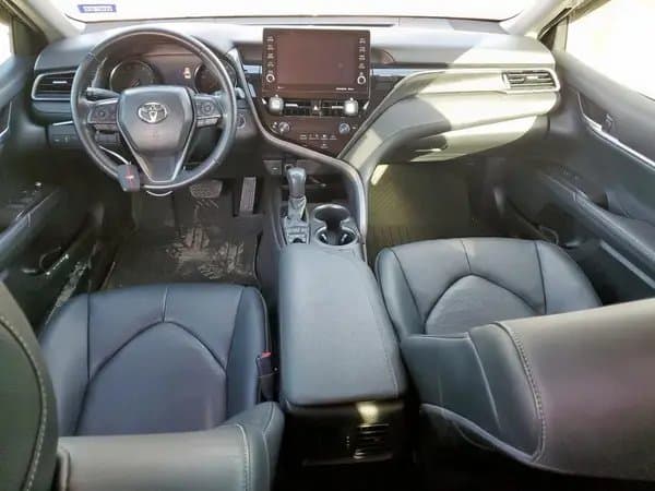 Toyota Camry 2021