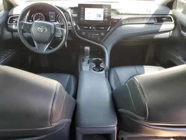 Toyota Camry 2021