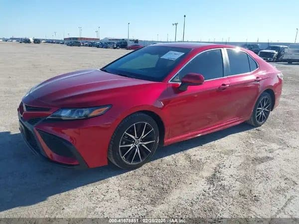 Toyota Camry 2021