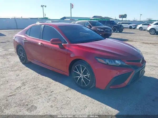 Toyota Camry 2021