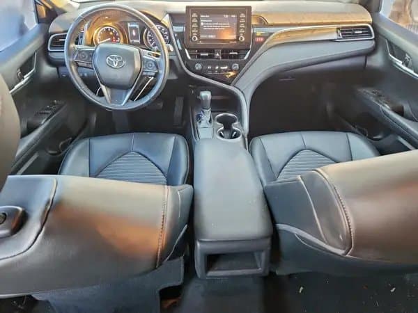 Toyota Camry 2021