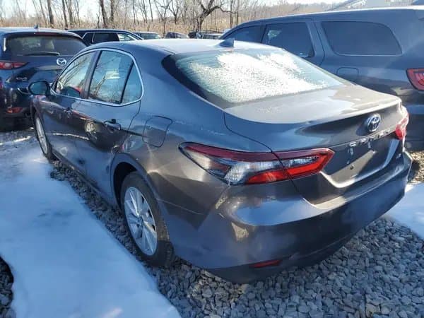 Toyota Camry 2021