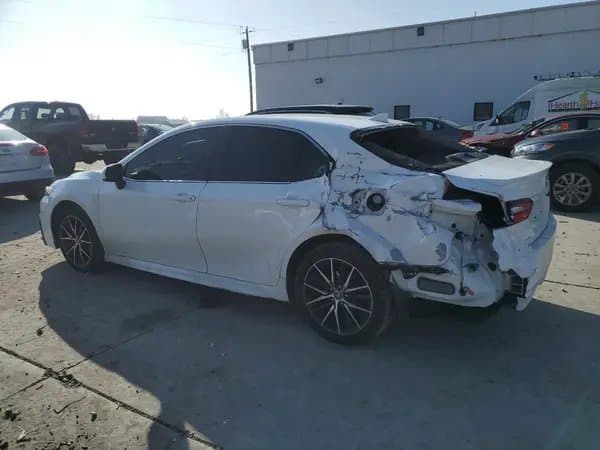 Toyota Camry 2021