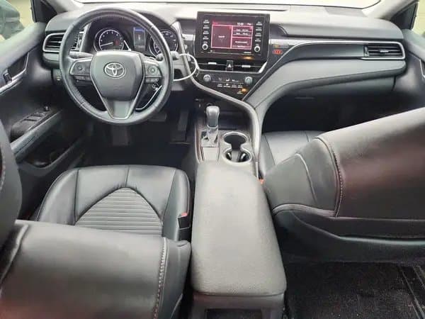 Toyota Camry 2021