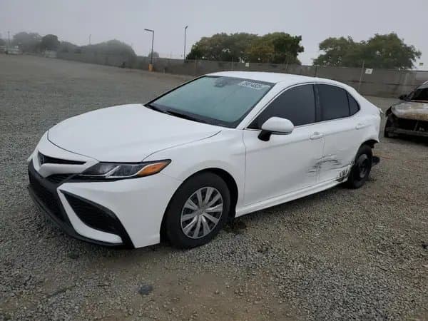 Toyota Camry 2021