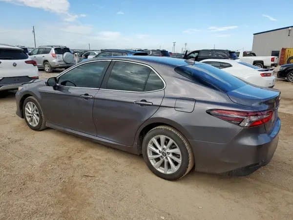 Toyota Camry 2021