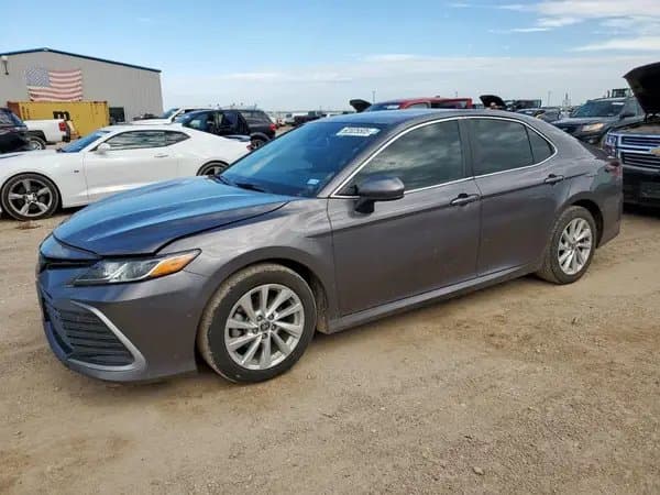 Toyota Camry 2021