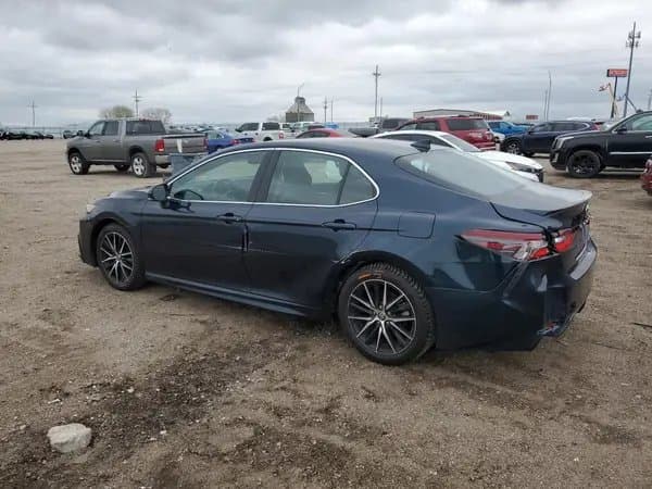 Toyota Camry 2021