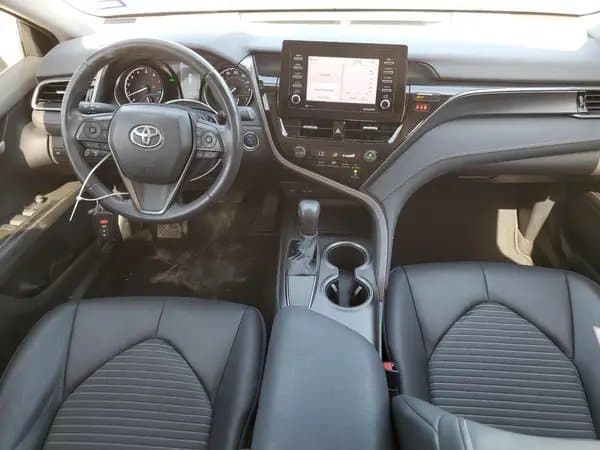 Toyota Camry 2021