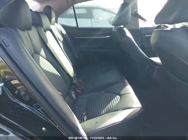 Toyota Camry 2021