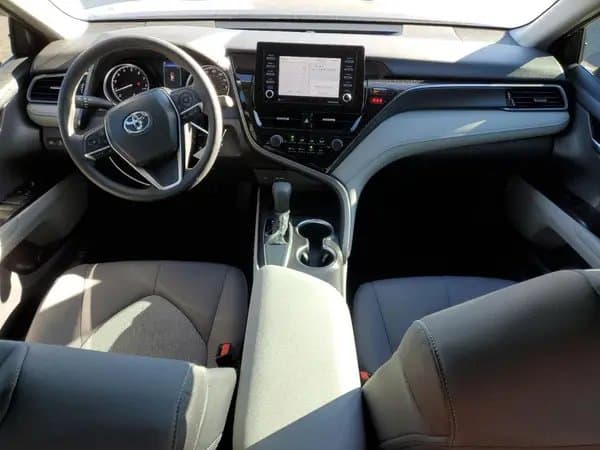Toyota Camry 2021