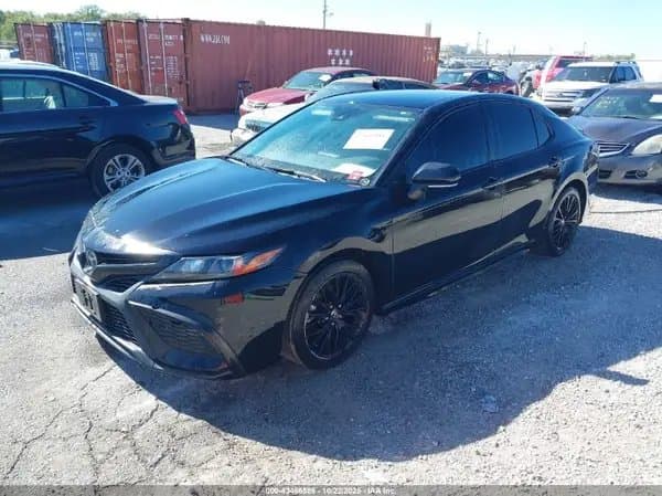 Toyota Camry 2022