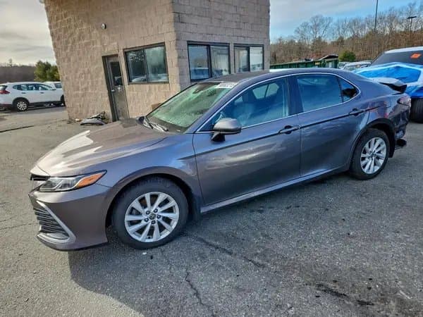 Toyota Camry 2022