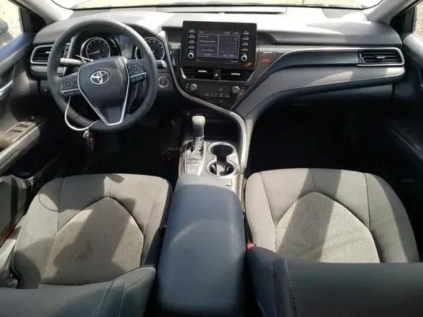 Toyota Camry 2022