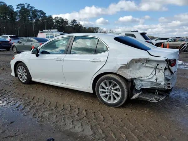 Toyota Camry 2022