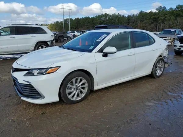 Toyota Camry 2022