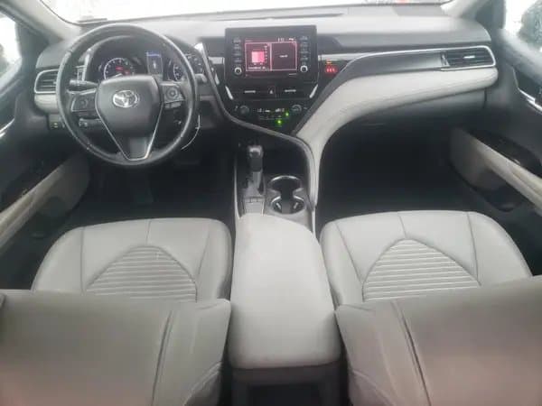 Toyota Camry 2022