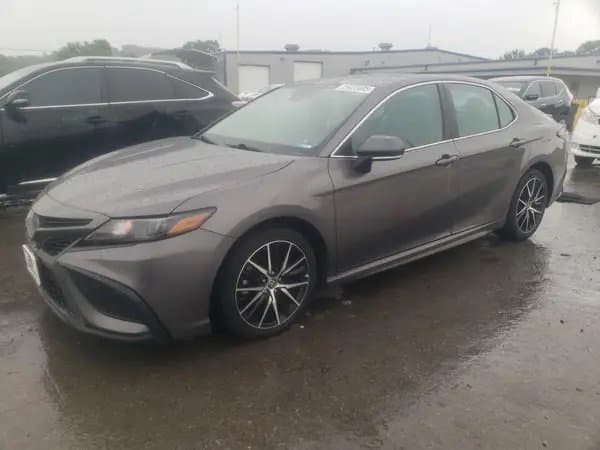 Toyota Camry 2022