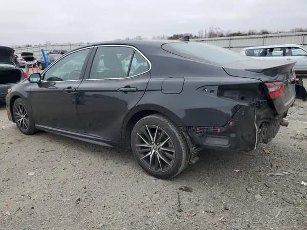 Toyota Camry 2022