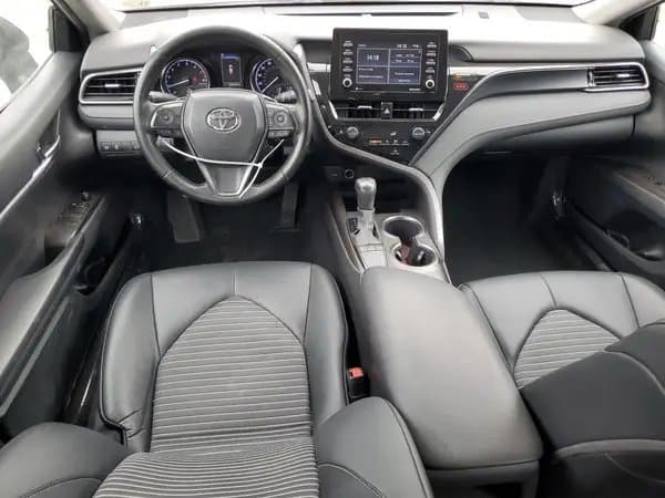 Toyota Camry 2022