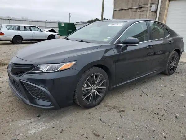 Toyota Camry 2022