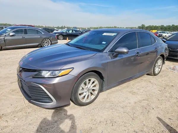 Toyota Camry 2023
