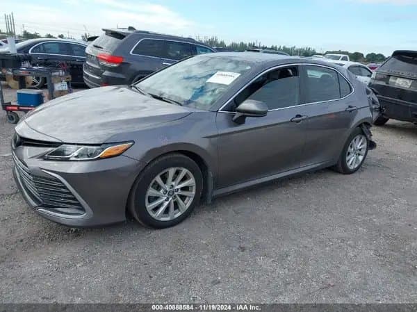 Toyota Camry 2023