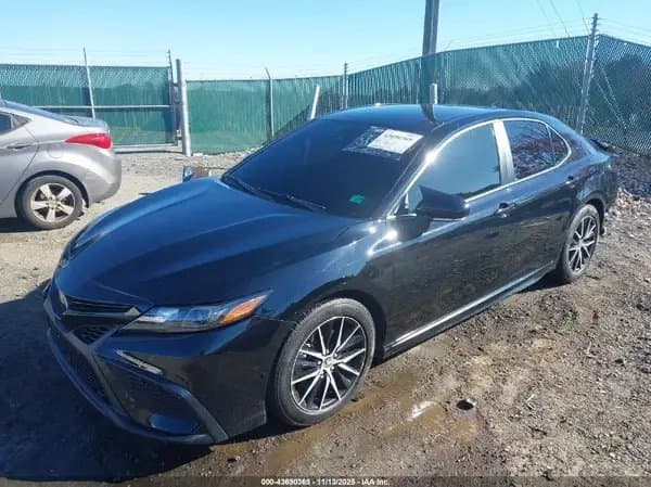 Toyota Camry 2023