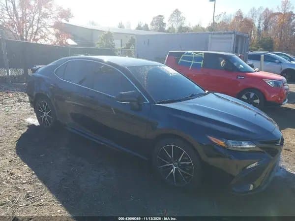 Toyota Camry 2023