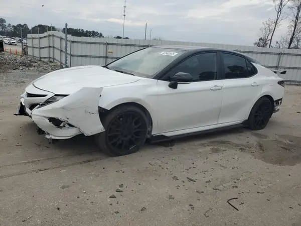 Toyota Camry 2024