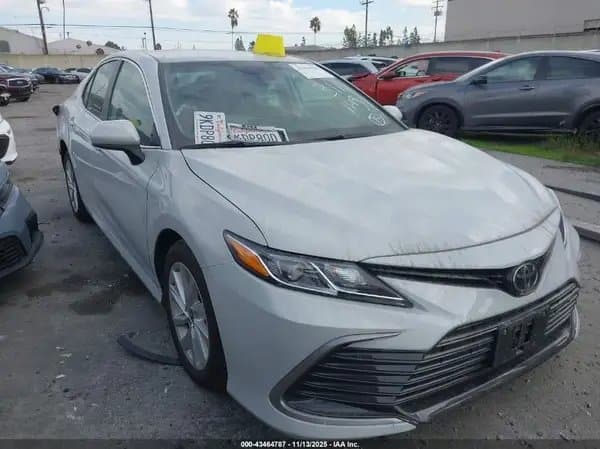 Toyota Camry 2024