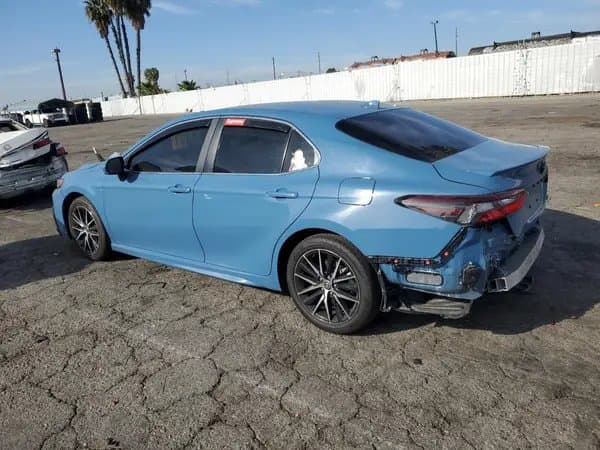 Toyota Camry 2024