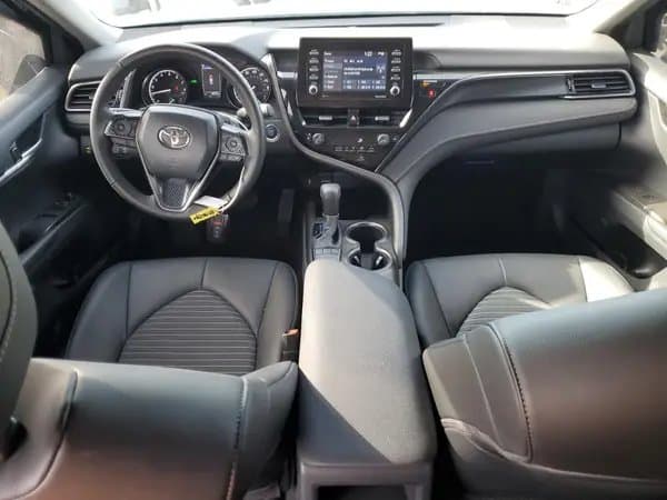 Toyota Camry 2024
